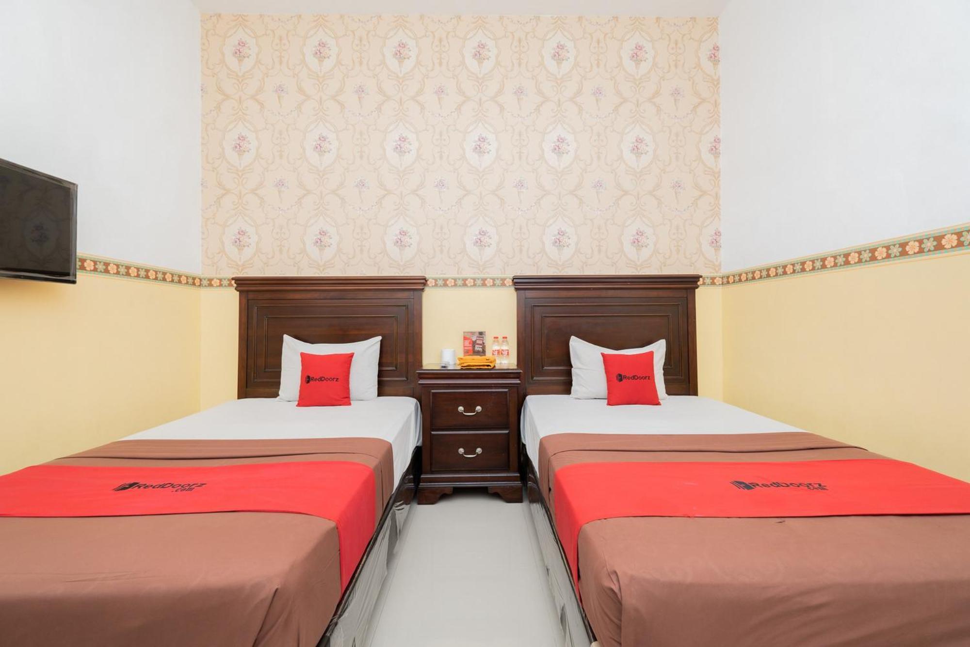 Reddoorz Near Taman Krida Budaya Malang Exteriör bild